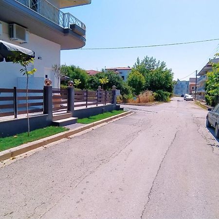 Filippou Luxury Apartments فلوغيتا المظهر الخارجي الصورة